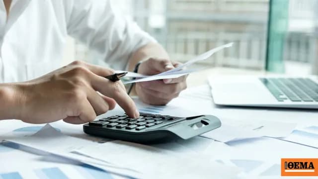 Η ΑΑΔΕ δίνει παράταση στις φορολογικές δηλώσεις έως 24/7