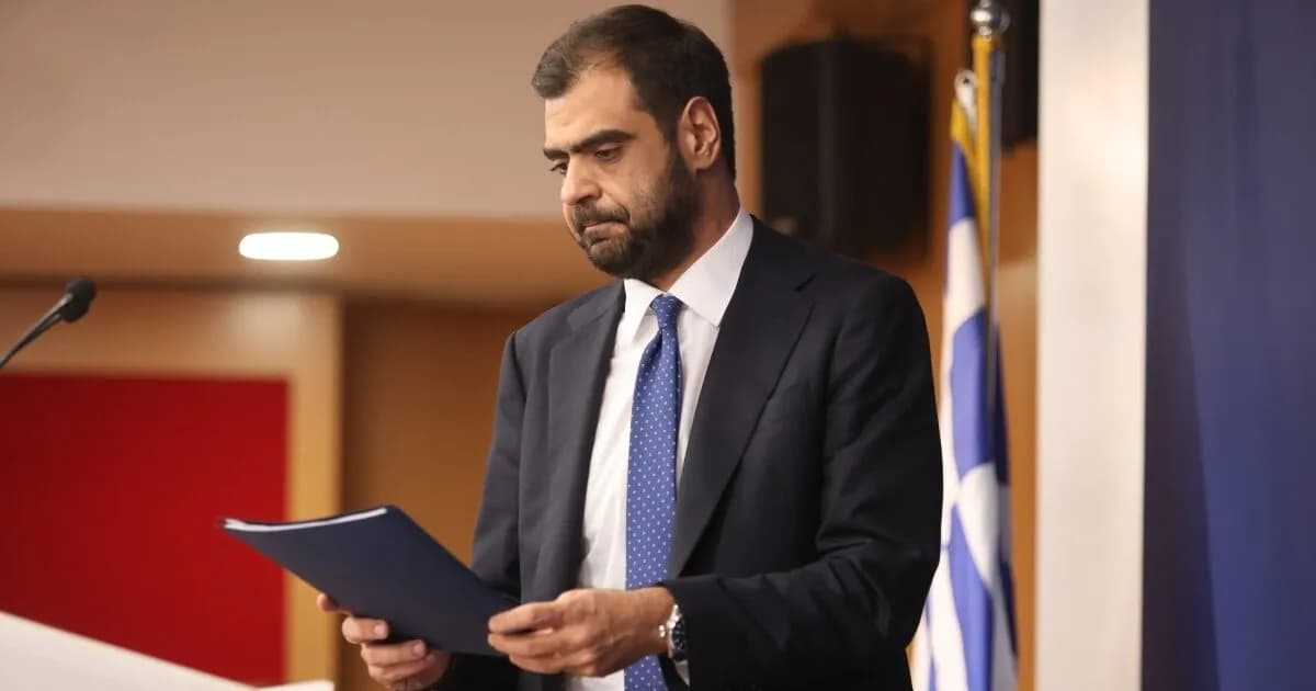 Ο Μαρινάκης συγκινεί: Η γιαγιά Αφρούλα και οι πρόσφυγες
