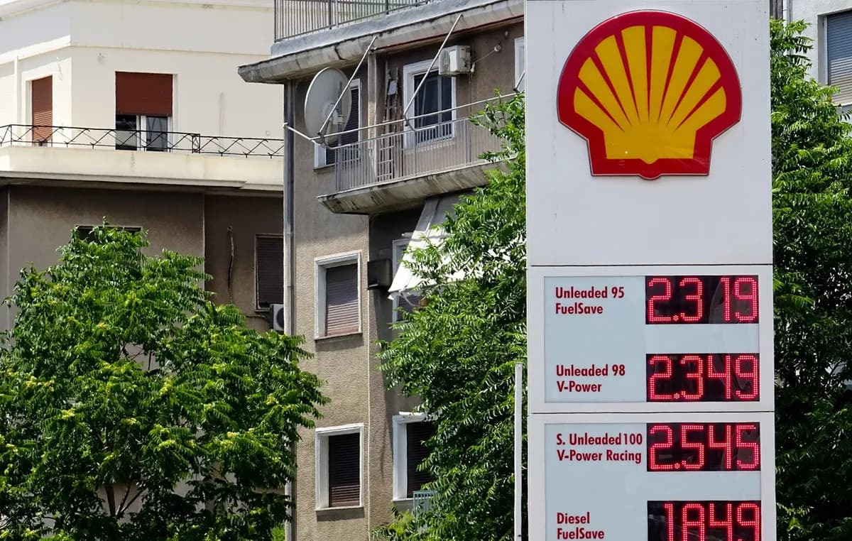 Αυξήσεις στις τιμές καυσίμων: Πάνω από 2 ευρώ η αμόλυβδη