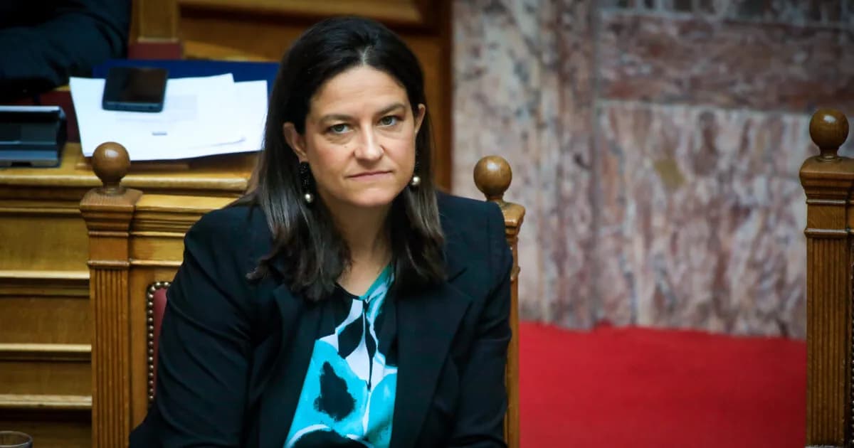 Η Κεραμέως μιλά για τις συντάξεις χηρείας και το ΝΑΤΟ