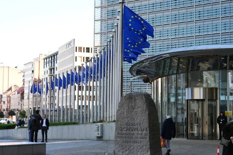 Η ΕΕ ενέκρινε το 21ο πακέτο κυρώσεων κατά της Ρωσίας