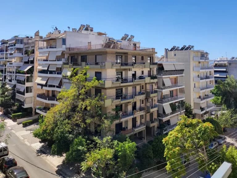 Οι Έλληνες στρέφονται πλέον σε μικρότερα διαμερίσματα