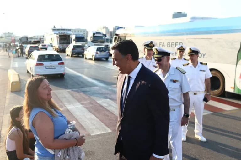 Ο Κικίλιας στον Πειραιά για την αυξημένη κίνηση στα λιμάνια