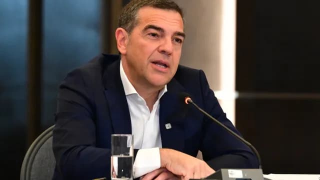Ο Τσίπρας: Η Ελλάδα πρέπει να ψυχράνει τη σχέση της με το MAGA