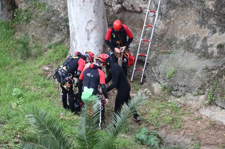 Γυναίκα έπεσε σε γκρεμό στην Πάρνηθα και διασώθηκε