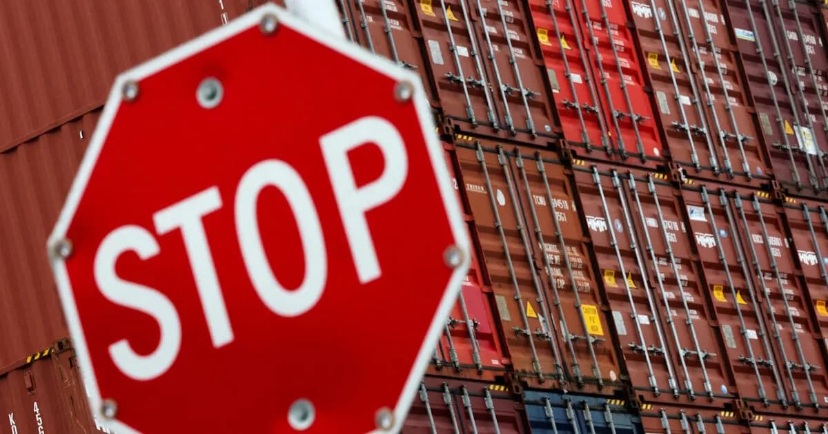 Ο Τραμπ επιβάλλει νέους δασμούς σε 60 εμπορικούς εταίρους