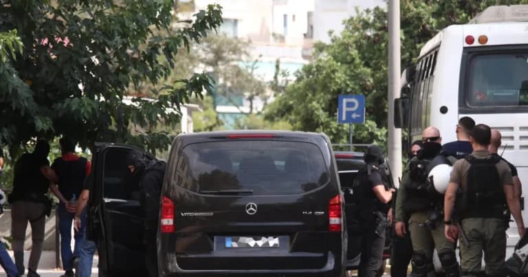 Η ΕΛ.ΑΣ. ταυτοποίησε τους δράστες της επίθεσης Marfin