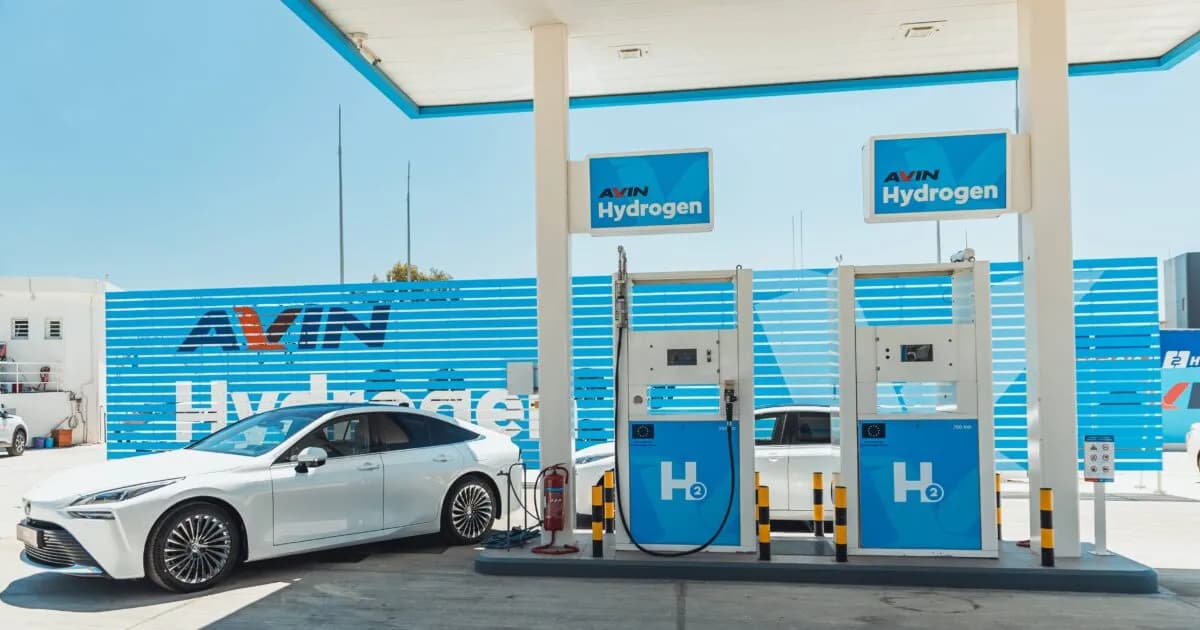 Η Motor Oil χαρίζει τα πρώτα υδρογονοκίνητα Toyota Mirai