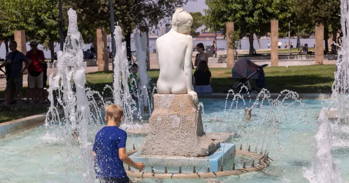 Ο καύσωνας 4 ημερών χτυπά την Ελλάδα με 43 βαθμούς