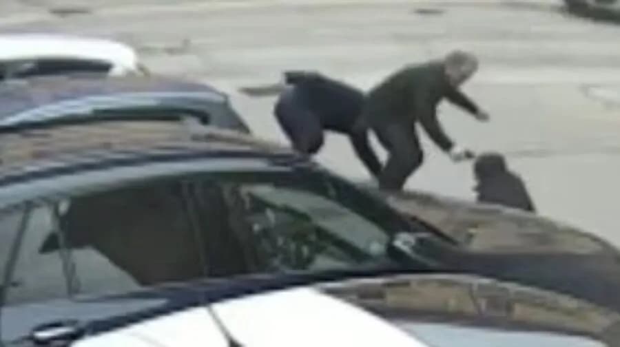 Ο κοσμηματοπώλης Ροτζιέρο παραδίδεται στις αρχές της Ιταλίας