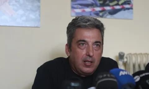 Ο Ασλανίδης κατά της Κωνσταντοπούλου: «Παρωδία» η δίκη