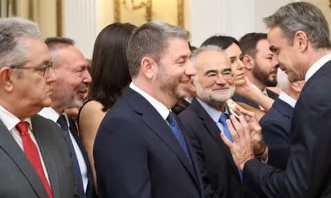 Τασούλας: Τα παρασκήνια δεξίωσης με Μητσοτάκη-Ανδρουλάκη