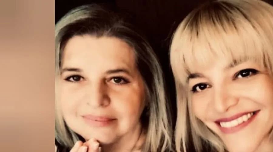 Η Νέστορα σπάει τη σιωπή μετά τον θάνατο της μητέρας της