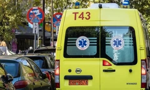 Τραγωδία στη Λαμία: Κρατούσε νεκρό τον γιο της 24 ώρες