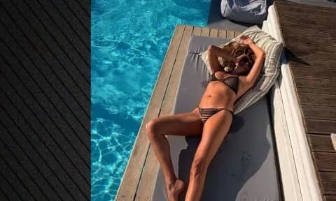 Η Βίκυ Κουλιανού με μπικίνι στη Μύκονο: «Να τη γελάς»