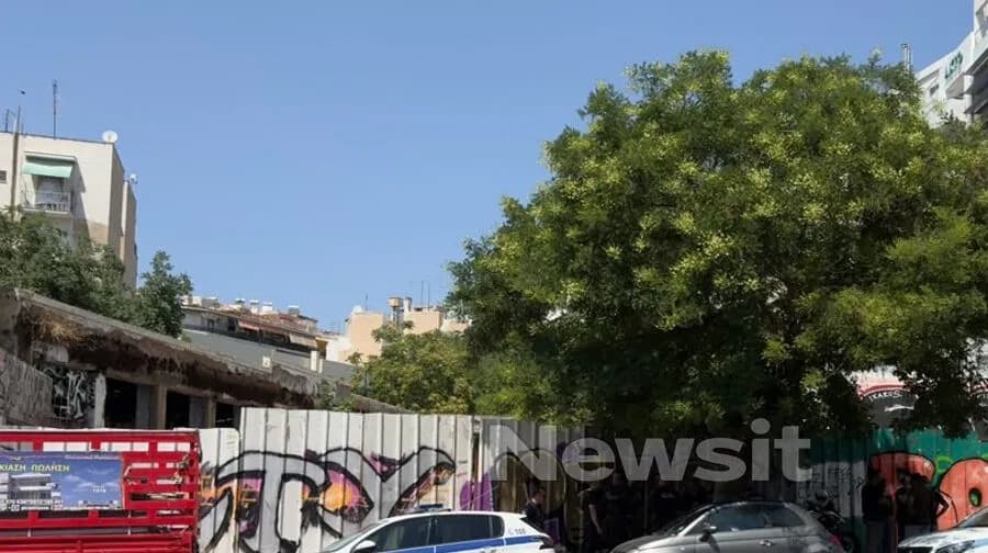 Σοκ στην Κυψέλη: Πτώμα σε βαλίτσα σε εγκαταλελειμμένο κτίριο