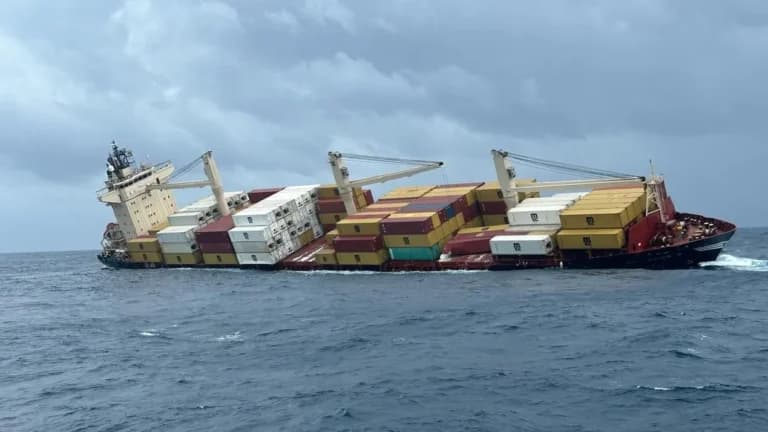 Αυξάνονται τα χαμένα containers στη θάλασσα το 2025