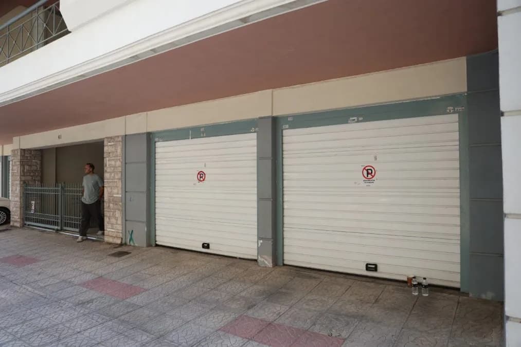 Τραγωδία στον Πειραιά: Νεκρό ζευγάρι σε γκαράζ πολυκατοικίας