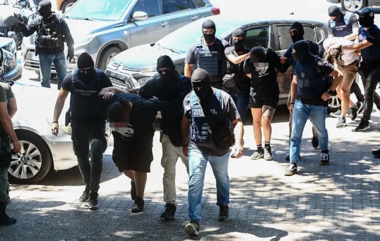 Βαρύτατες διώξεις για την εμπρηστική επίθεση στη Θεσσαλονίκη