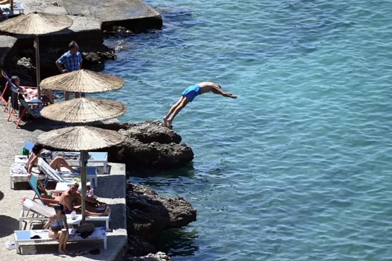 Το Τουρισμός για Όλους 2026-2027: Ποιοι δικαιούνται έως 600€