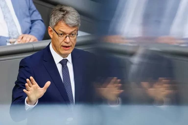 Ο υπουργός Μεταφορών της Γερμανίας ζητά την απόλυσή του