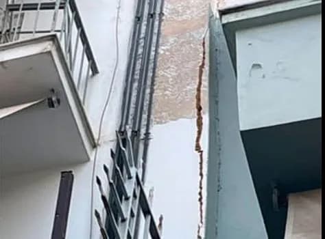 Οι ρωγμές στην Κυψέλη προκαλούν συνεχή αγωνία
