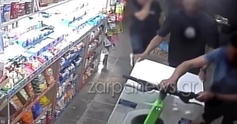Το πλυντήριο πάνω σε πατίνι σοκάρει το κέντρο των Χανίων