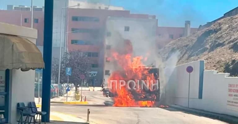 Μεγάλη φωτιά στο Βαθύ της Καλύμνου Κινητοποίηση