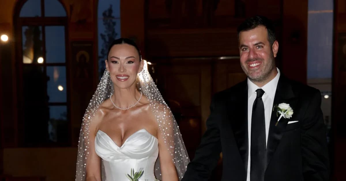 Η Δώρα Παντέλη παντρεύτηκε τον Τζον Μεραμβελιωτάκη