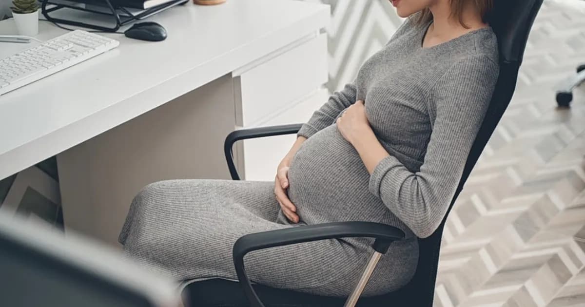 Διευρύνεται η ειδική άδεια μητρότητας για νέες μητέρες