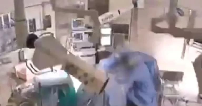 Ο σεισμός στην Ιαπωνία: Γιατροί έσωσαν ασθενή σε χειρουργείο