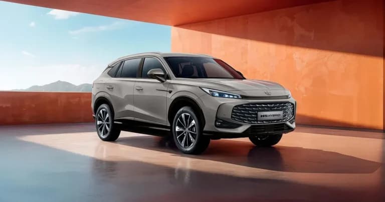 Το MG HS Hybrid+ Luxury: Νέο SUV με τιμή από 30.900 ευρώ