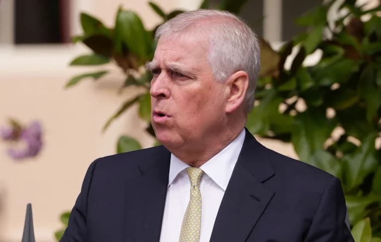 Ο Άντριου παραμένει στα σχέδια για βασιλική κηδεία