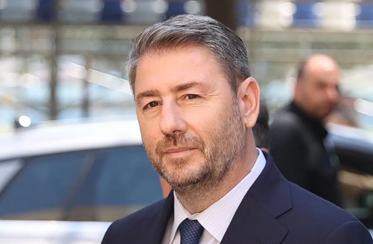 Ο Ανδρουλάκης και ο Χαρδαλιάς: Μηνύματα για τον Δεκαπενταύγουστο