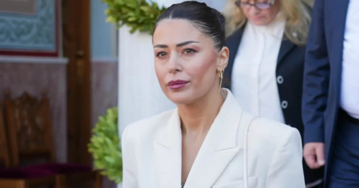 Η Λατινοπούλου καταγγέλλει λεκτική επίθεση Ρομά στην Τήνο
