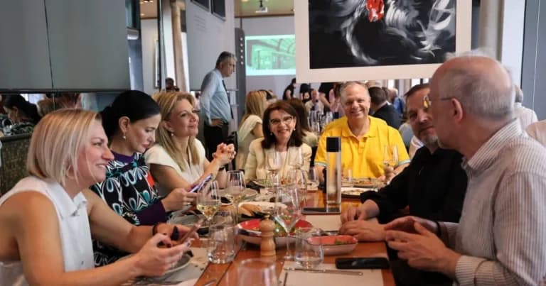 Η Καρυστιανού απαντά στον Αυγερινό μετά την αποχώρησή του