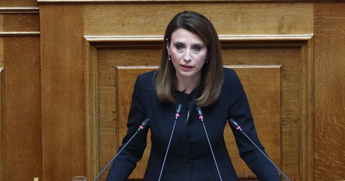Η Δούρου θέτει την Κασιμάτη εκτός Κοινοβουλευτικής Ομάδας ΣΥΡΙΖΑ