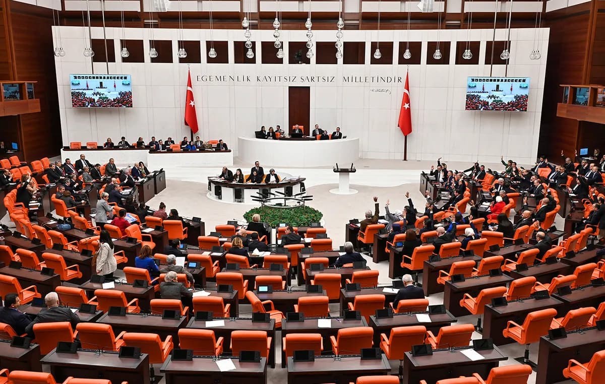 Η Τουρκία ψήφισε ιστορικό νόμο για την αμνηστία του PKK