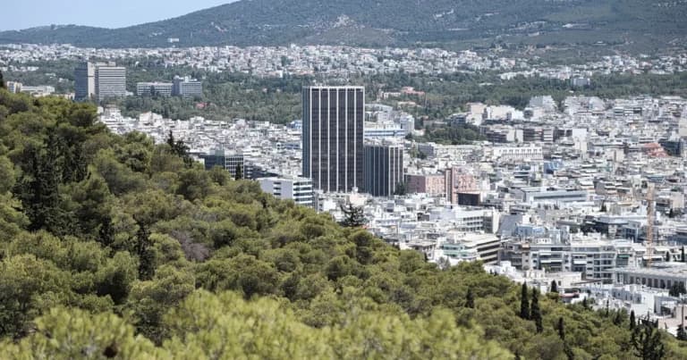 Η Κομισιόν ετοιμάζει νέα μέτρα για τη βραχυχρόνια μίσθωση