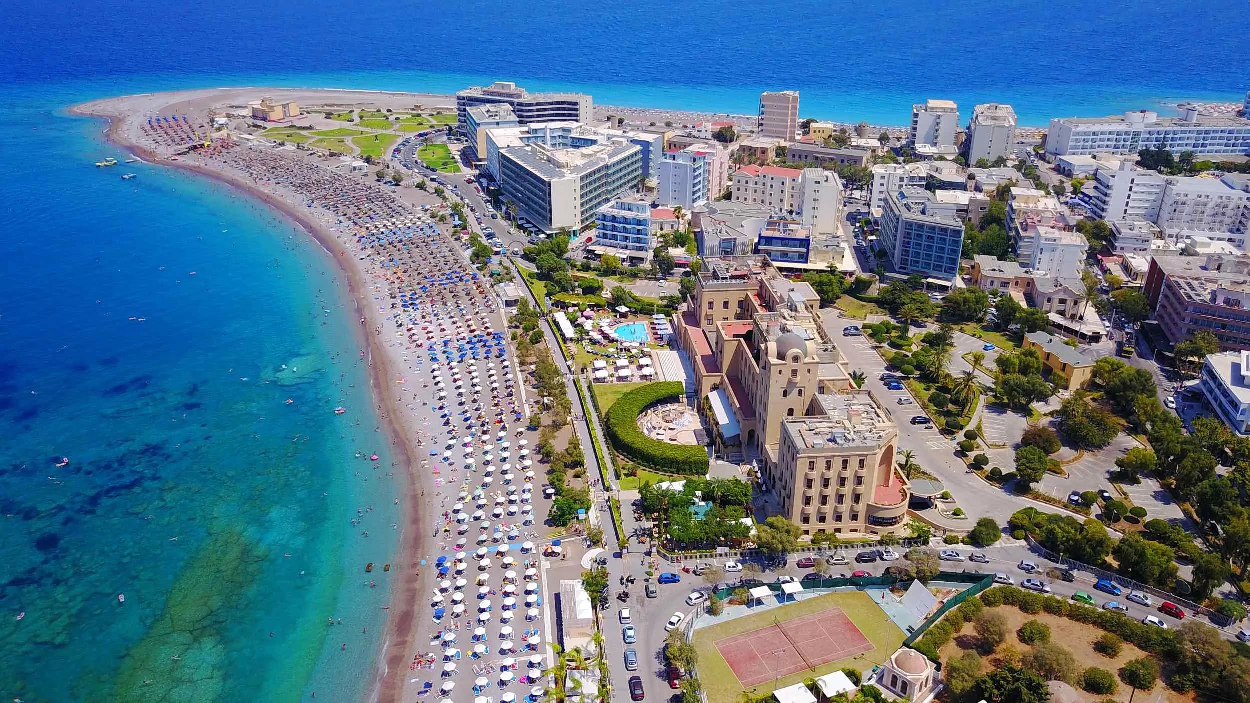 Ο ελληνικός τουρισμός αλλάζει: Airbnb έναντι ξενοδοχείων