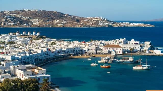 Η Μύκονος: Συνελήφθησαν δύο γυναίκες για κλοπή ρολογιών