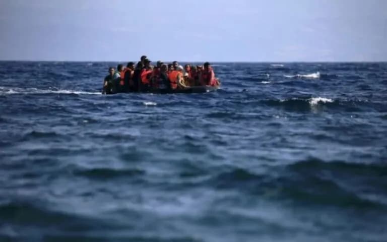 Η διάσωση 39 μεταναστών νότια της Κρήτης από το Λιμενικό