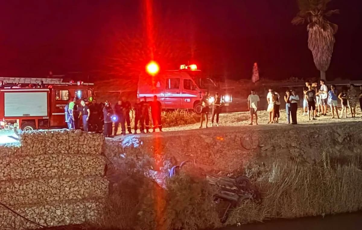 Αυτοκίνητο στο νερό στο Ηράκλειο: Σε εξέλιξη η έρευνα