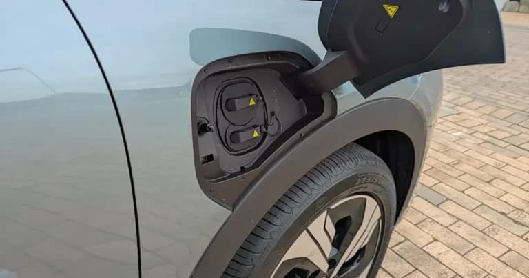 Τα υβριδικά αυτοκίνητα κερδίζουν έδαφος στην Ελλάδα