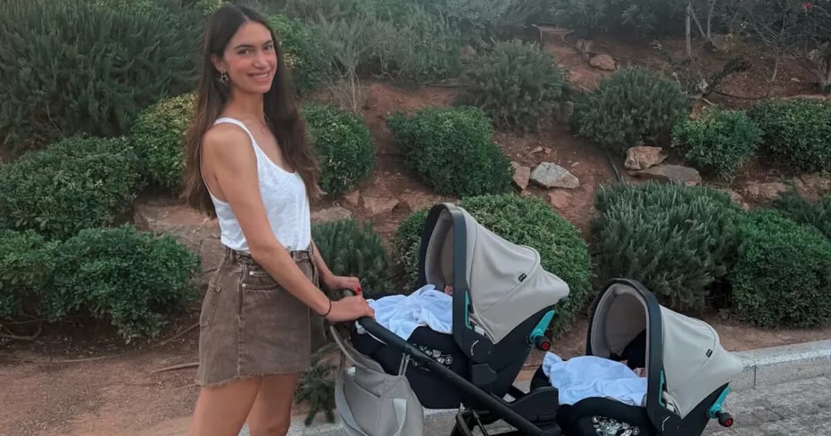 Η Άννα Πρέλεβιτς μοιράζεται στιγμές με τις δίδυμες κόρες της