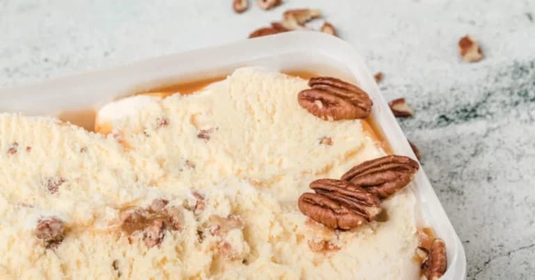 Το frozen yogurt με αλμυρή καραμέλα κατακτά τη ζαχαροπλαστική