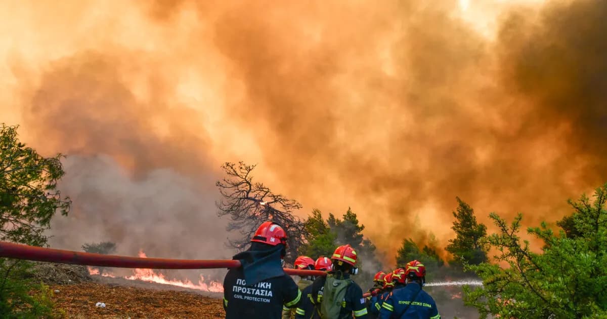 Οι 33 συλλήψεις της Πυροσβεστικής για τις πρόσφατες φωτιές