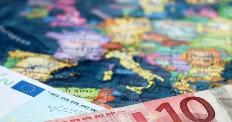Η Ελλάδα προχωρά σε πρόωρη αποπληρωμή χρέους 13 δισ. ευρώ