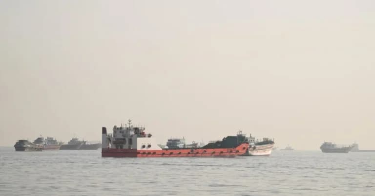 Οι Χούθι χτύπησαν πετρελαιοφόρο στο Γιανμπού με πύραυλο
