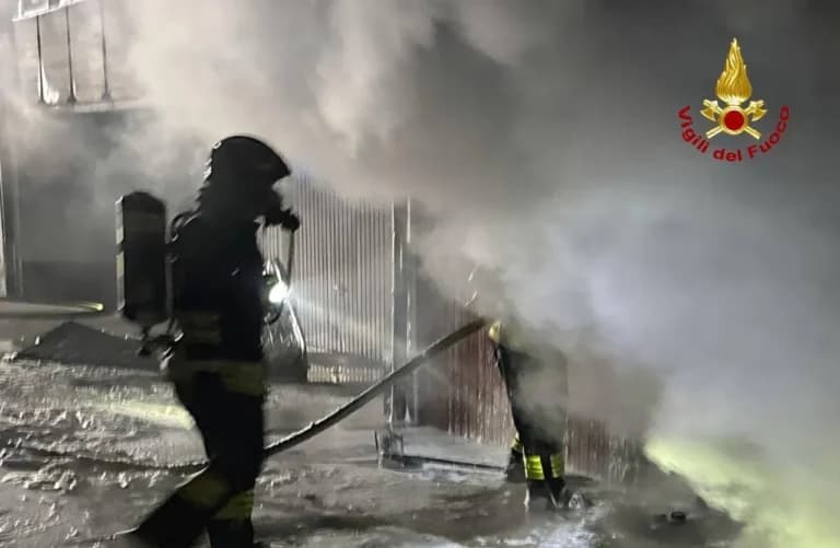 Ρώμη: Ισχυρή έκρηξη σε εργοστάσιο πυρομαχικών στο Κολεφέρο